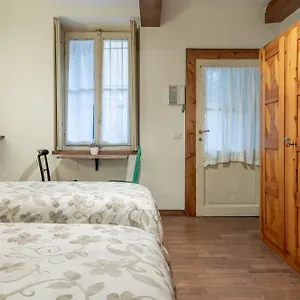 https://la-corte-di-emily-ap-2.italymilanhotels.net